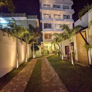 3* Гостевой дом Marine At Near Airport